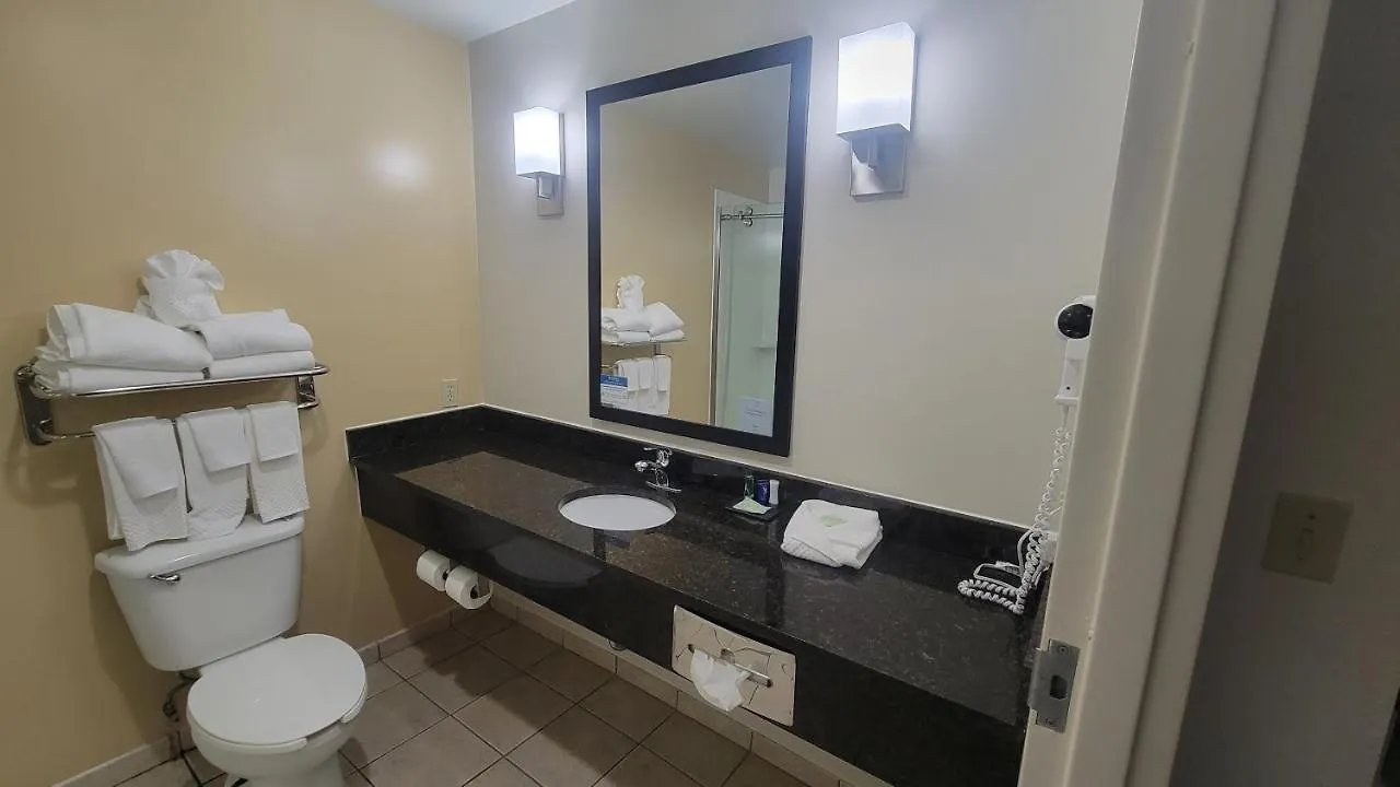 Garner Hotel Panama City Beach Northeast By Ihg Upper Grand Lagoon