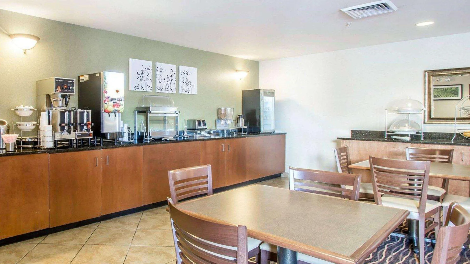 Garner Hotel Panama City Beach Northeast By Ihg Upper Grand Lagoon