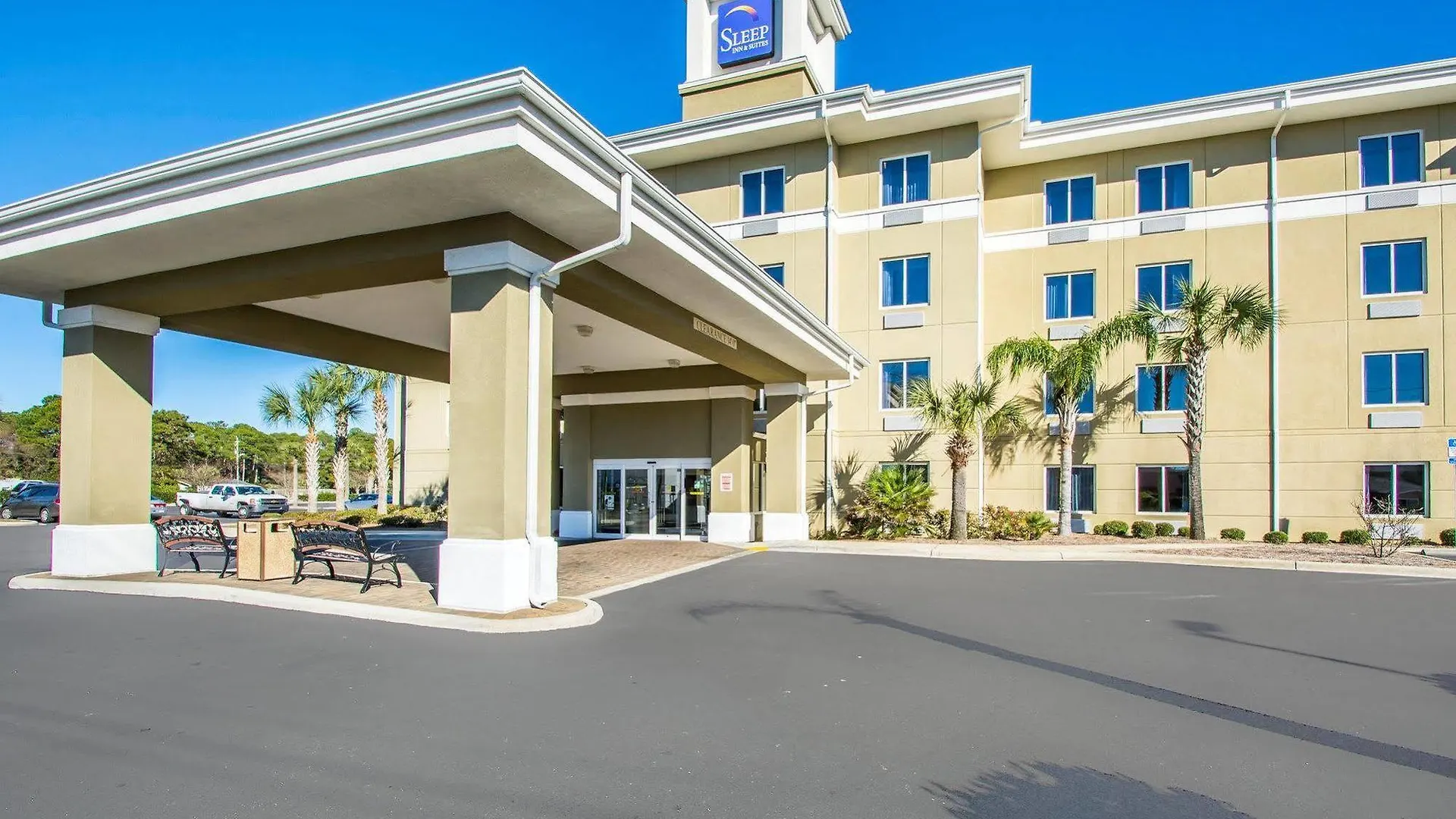 Garner Hotel Panama City Beach Northeast By Ihg Upper Grand Lagoon
