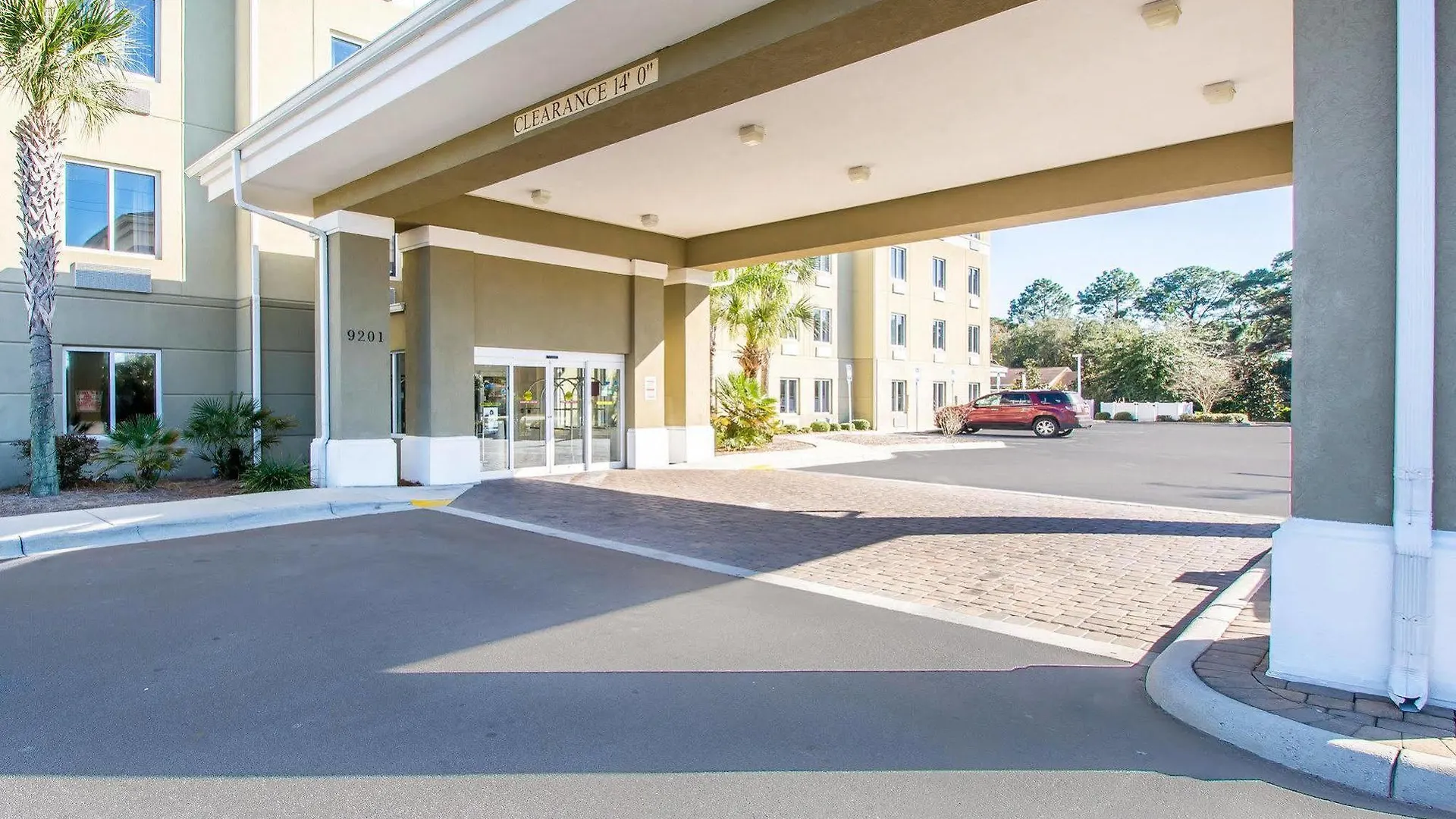 Garner Hotel Panama City Beach Northeast By Ihg Upper Grand Lagoon USA